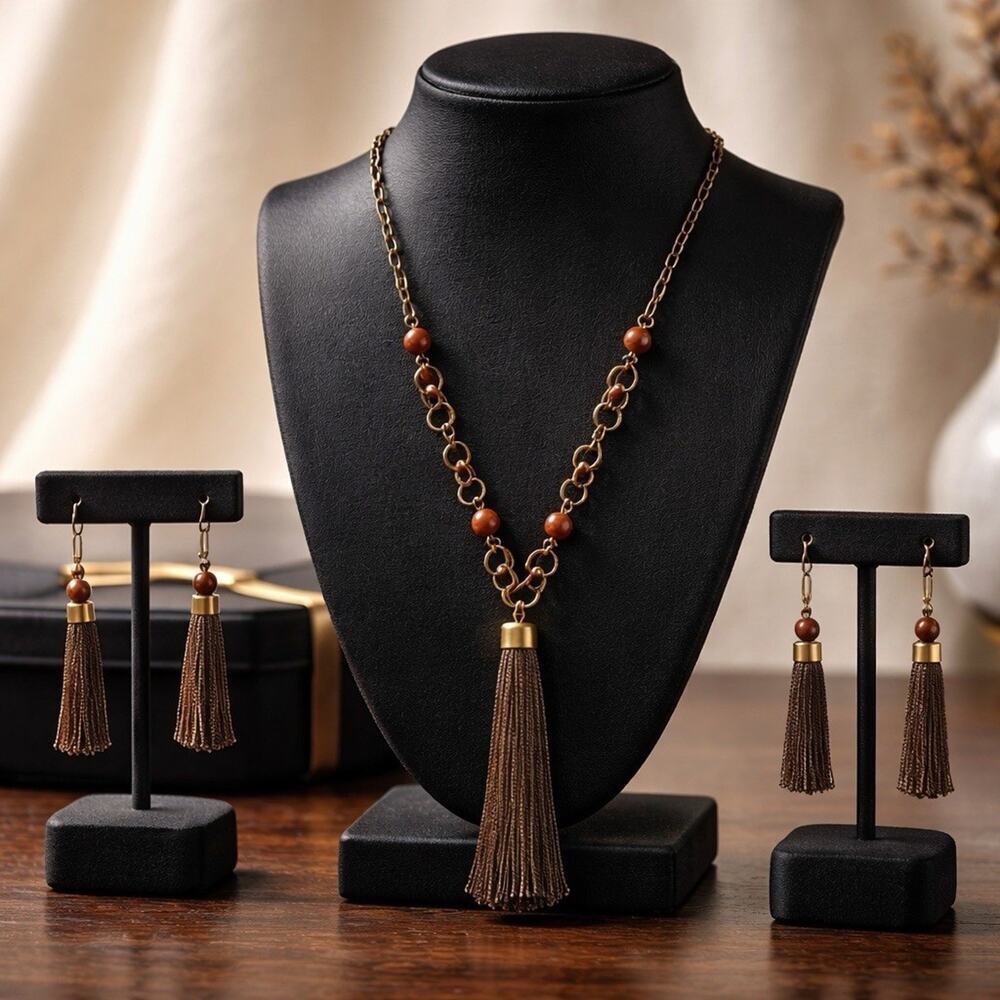 1960’s Boho Chic style Red Jasper Necklace & Earrings Retro Vintage